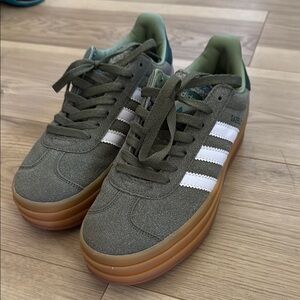 Dh gate Adidas women’s gazelle platform Olive and White Sneakers
